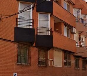 PLAZA DE PARKING 12M2
