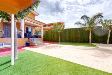 CHALET CON PISCINA EN LA ALCAYNA¡¡¡¡¡¡¡