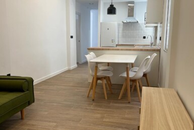 ALQUILER 4 HABITACIONES (300 euros / 1 habitación) PARA ESTUDIANTES !!!