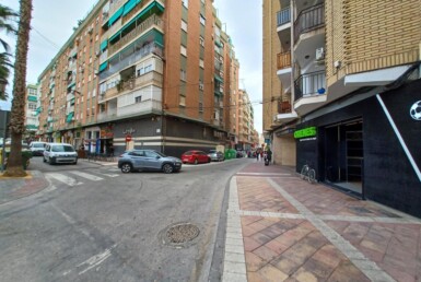 PLAZA DE GARAJE CON TRASTERO Y PUNTO DE RECARGA* EN EL CENTRO DE MOLINA DE SEGURA