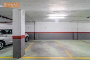 Tu coche merece estar aquí: Plaza de Garaje en el corazón de Santomera