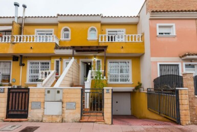 DUPLEX EN ALGUAZAS