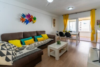 Exclusiva Propiedad con Vistas al Mar Mayor y Piscina Privada
