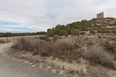 Se vende Terreno en Montaña en Cieza, Ideal para Proyecto Turístico