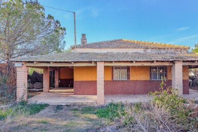 CASA CON TERRENO EN LO JORGE (FUENTE ÁLAMO)