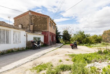 Un rincón de paz en plena huerta