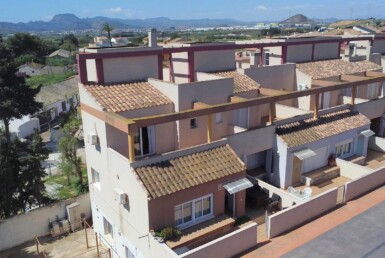 ENCANTADOR DÚPLEX CON JARDÍN DE 175 METROS EN "LAS TERRAZAS DE LOS HUERTOS"